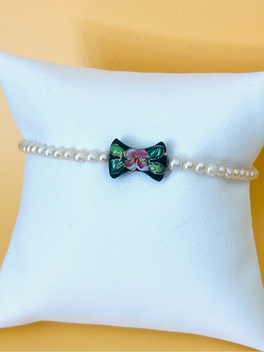 rice pearl bracelet with black Cloisonne bow enamel silver plated toggle